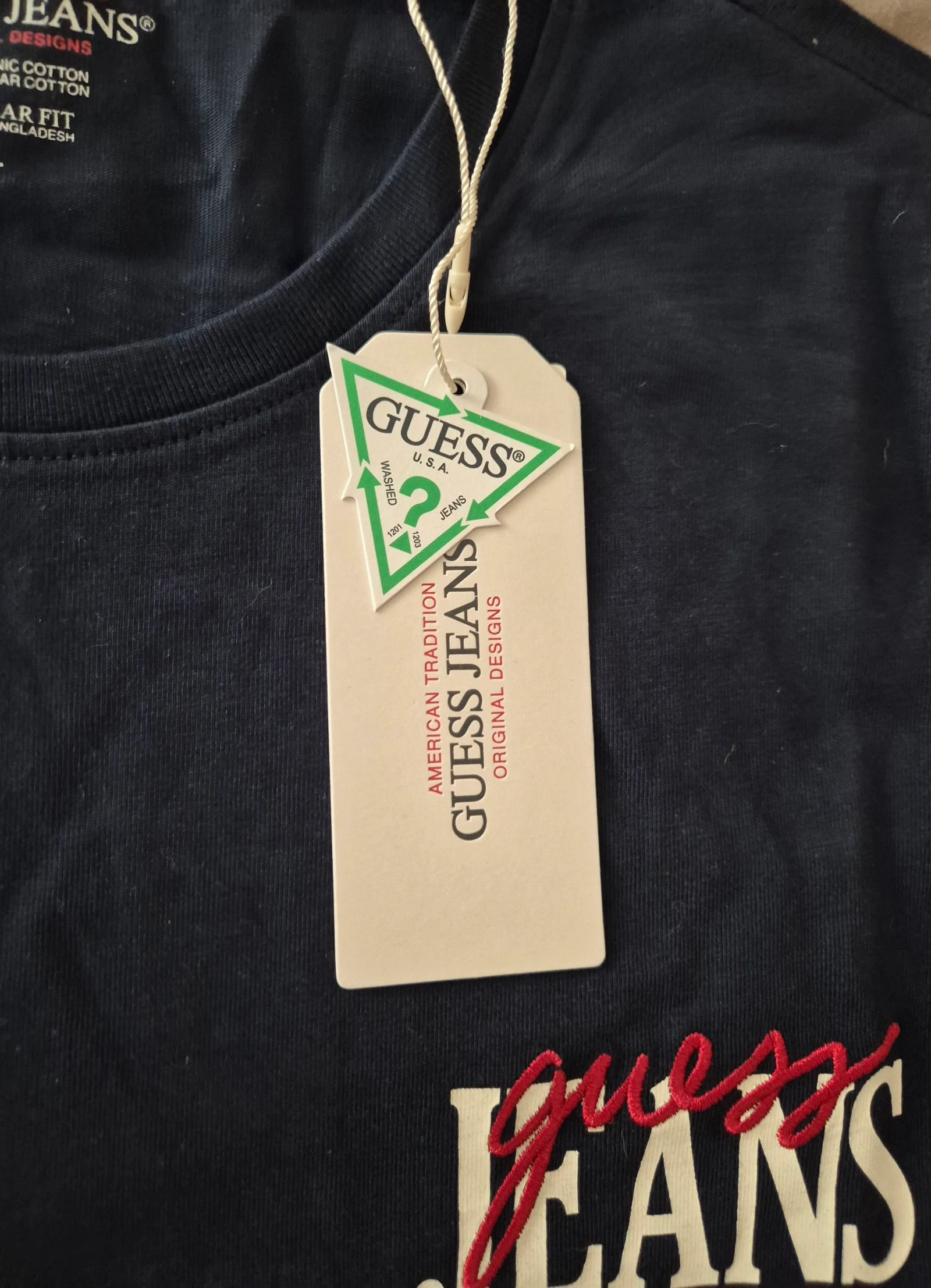 Guess Jeans short sleeve t-shirt size L new – photo 3